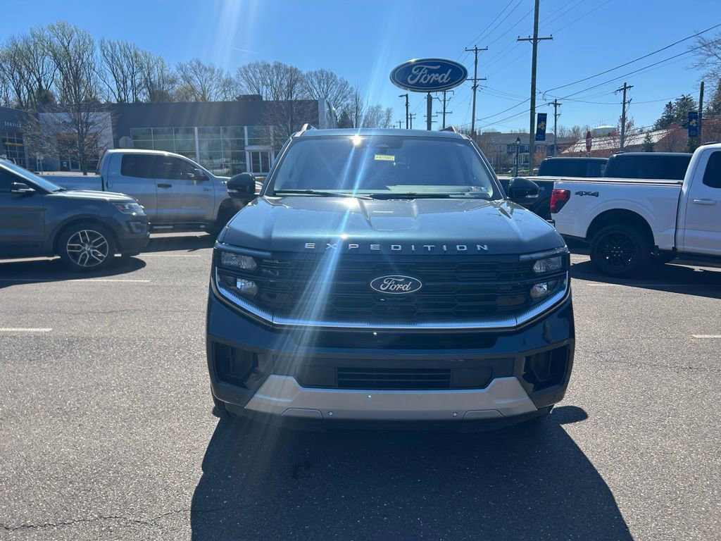 Certified 2025 Ford Expedition Max Platinum AWD/4WD image 2