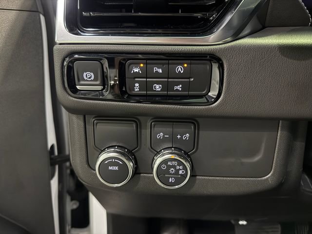 Certified 2025 GMC Yukon XL Denali image 26