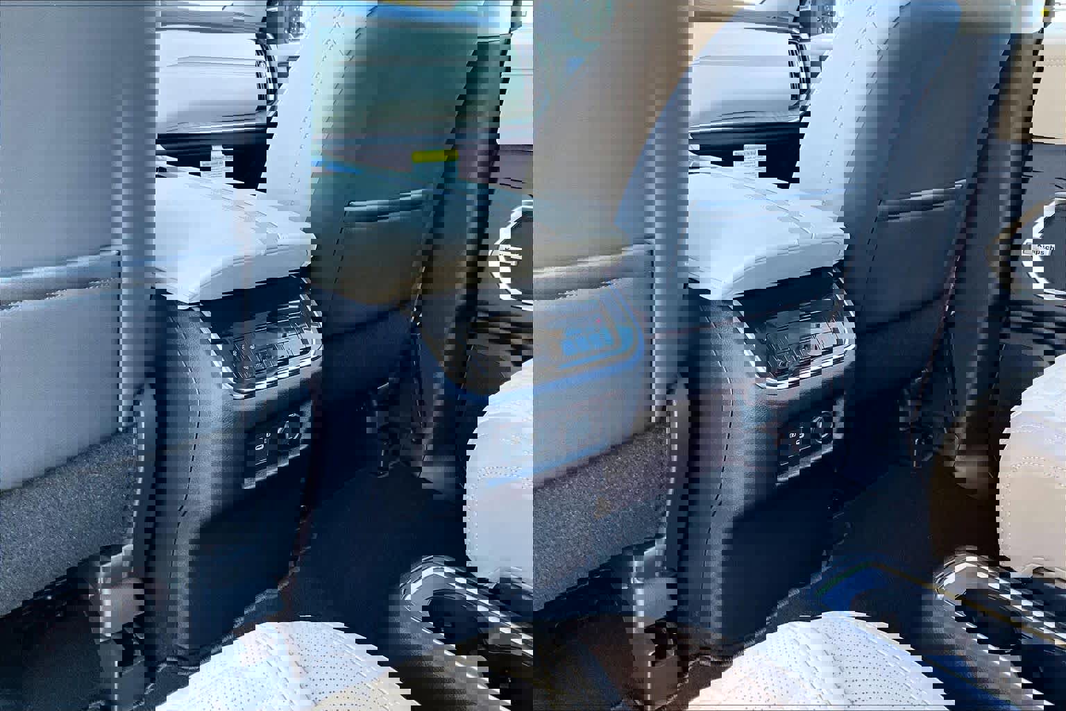 New 2026 Nissan Armada Platinum image 18