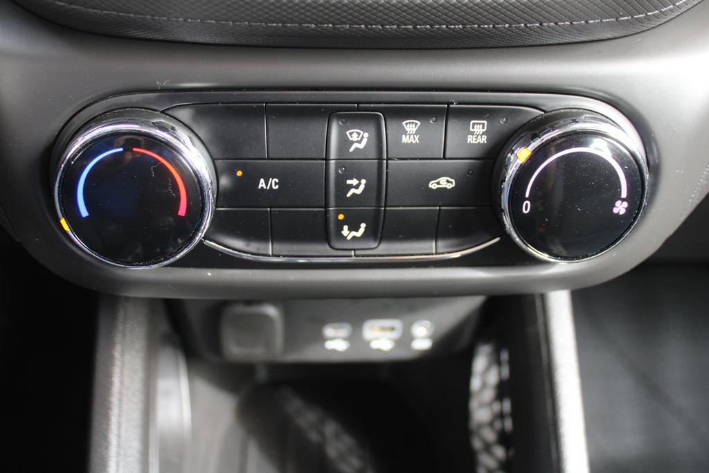 Used 2021 Chevrolet TrailBlazer LS image 37