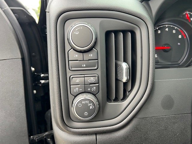 New 2026 Chevrolet Silverado 2500 Custom w/ Custom Value Package image 29