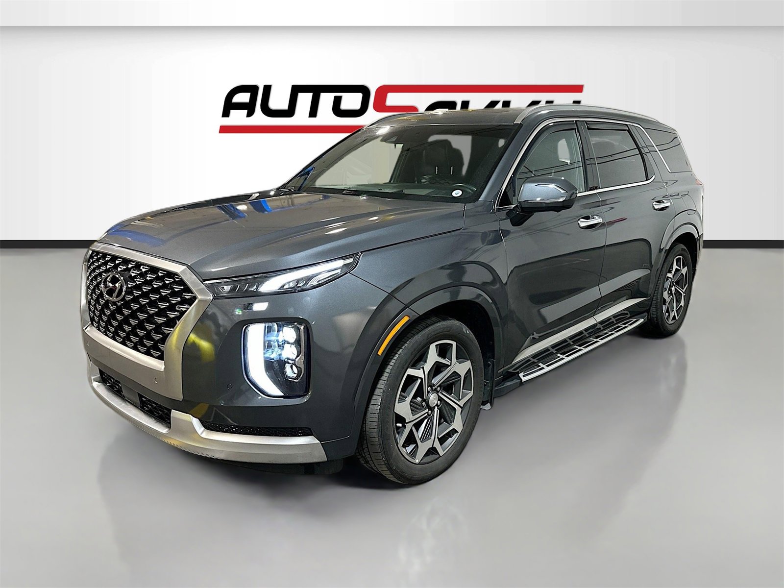 Used 2022 Hyundai Palisade Calligraphy w/ Winter Package image 4