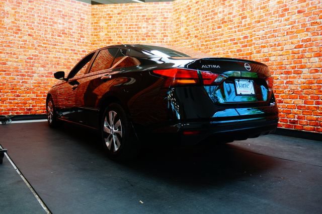 Certified 2023 Nissan Altima 2.5 S FWD image 8