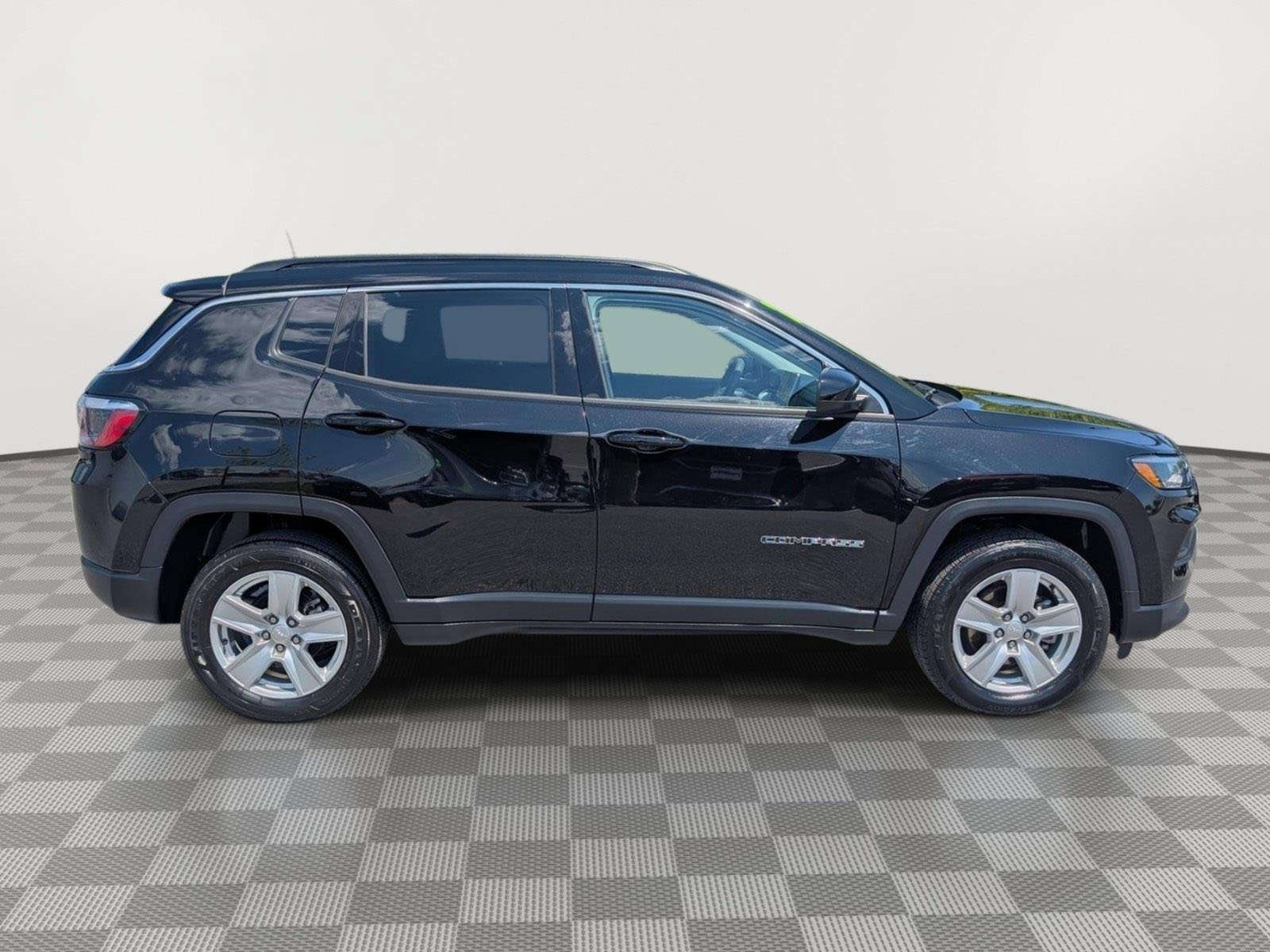 Used 2022 Jeep Compass Latitude AWD/4WD image 6