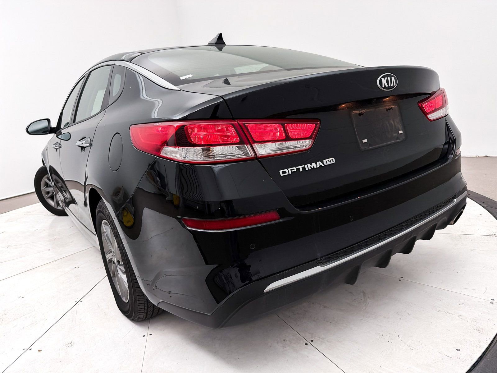 Used 2019 Kia Optima LX image 7