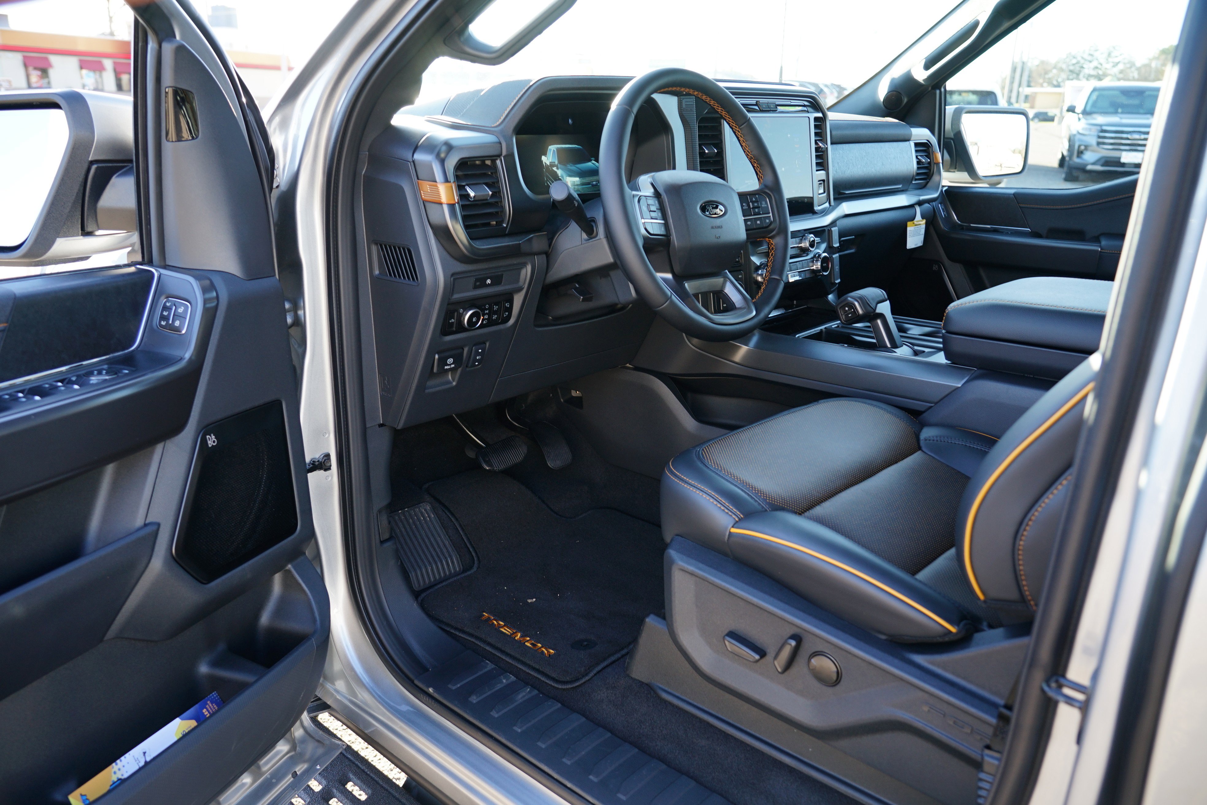 New 2025 Ford F150 Tremor w/ Equipment Group 402A High image 16