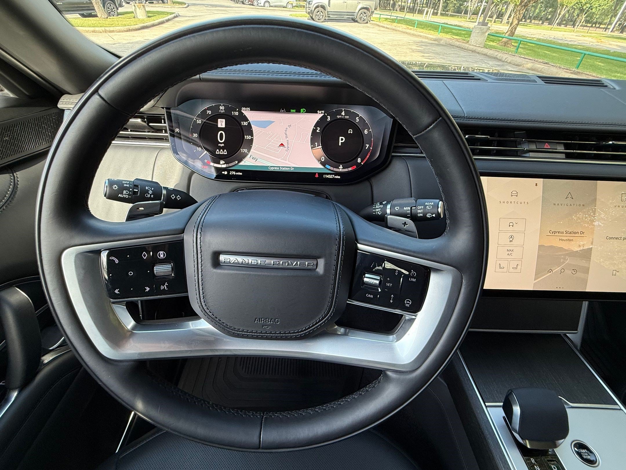 Used 2024 Land Rover Range Rover Autobiography AWD/4WD image 11