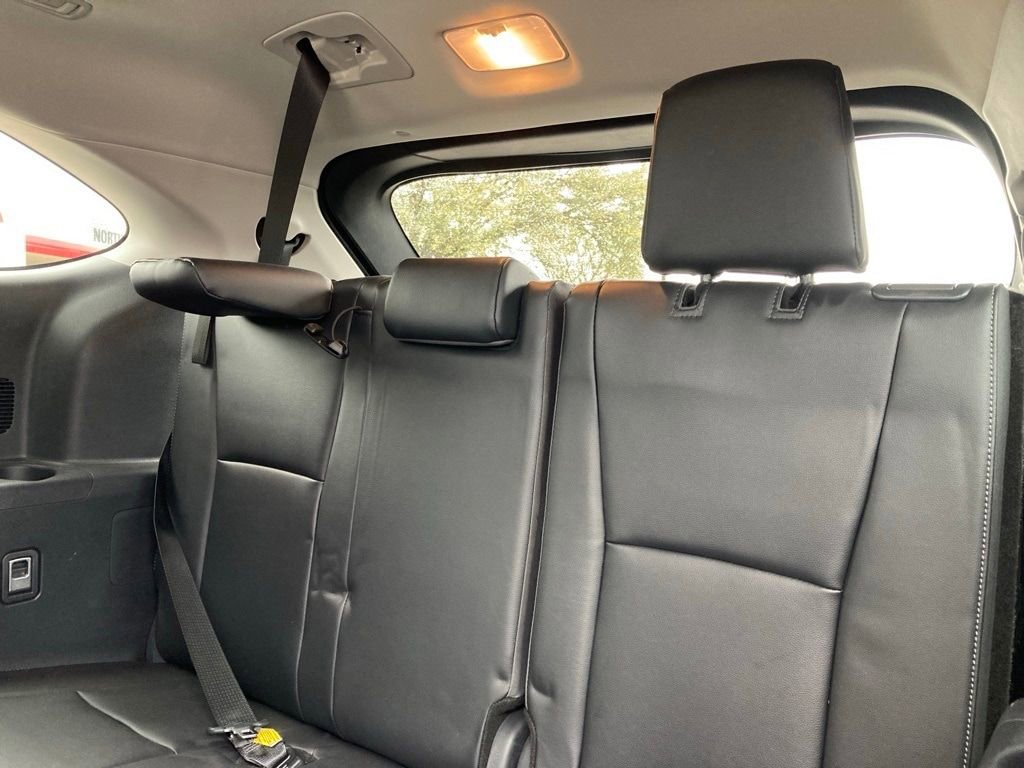 Certified 2025 Toyota Highlander Limited image 12