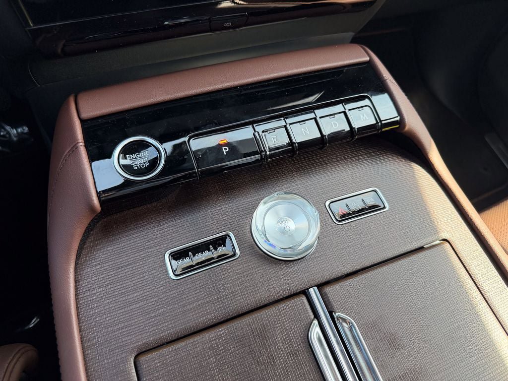 New 2026 Lincoln Navigator Reserve AWD/4WD image 39