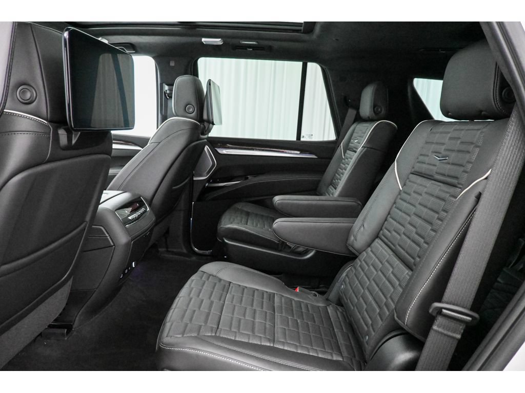 New 2025 Cadillac Escalade Sport Platinum w/ LPO, ONYX Package AWD/4WD image 13