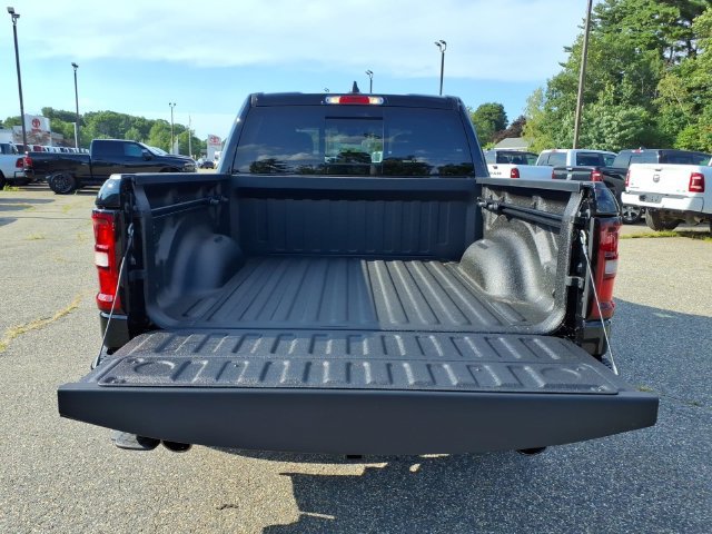 New 2026 RAM 1500 Express AWD/4WD image 9