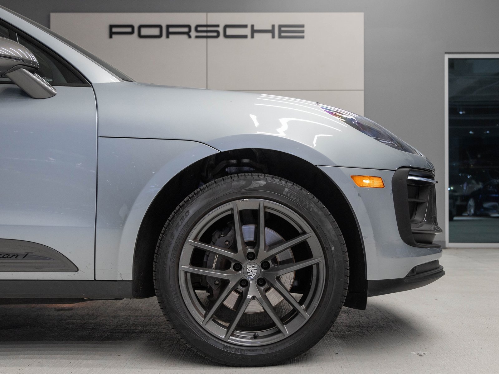 Used 2024 Porsche Macan Turbo image 11