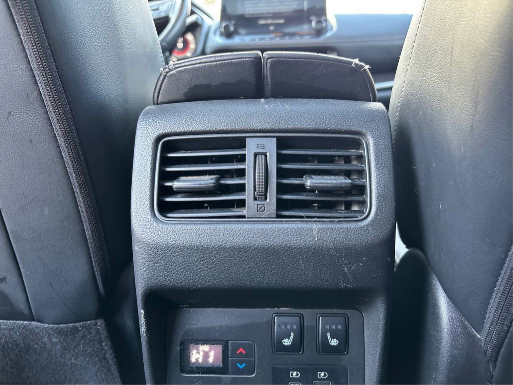 Used 2022 Nissan Rogue Platinum w/ Head-Up Display Package image 29