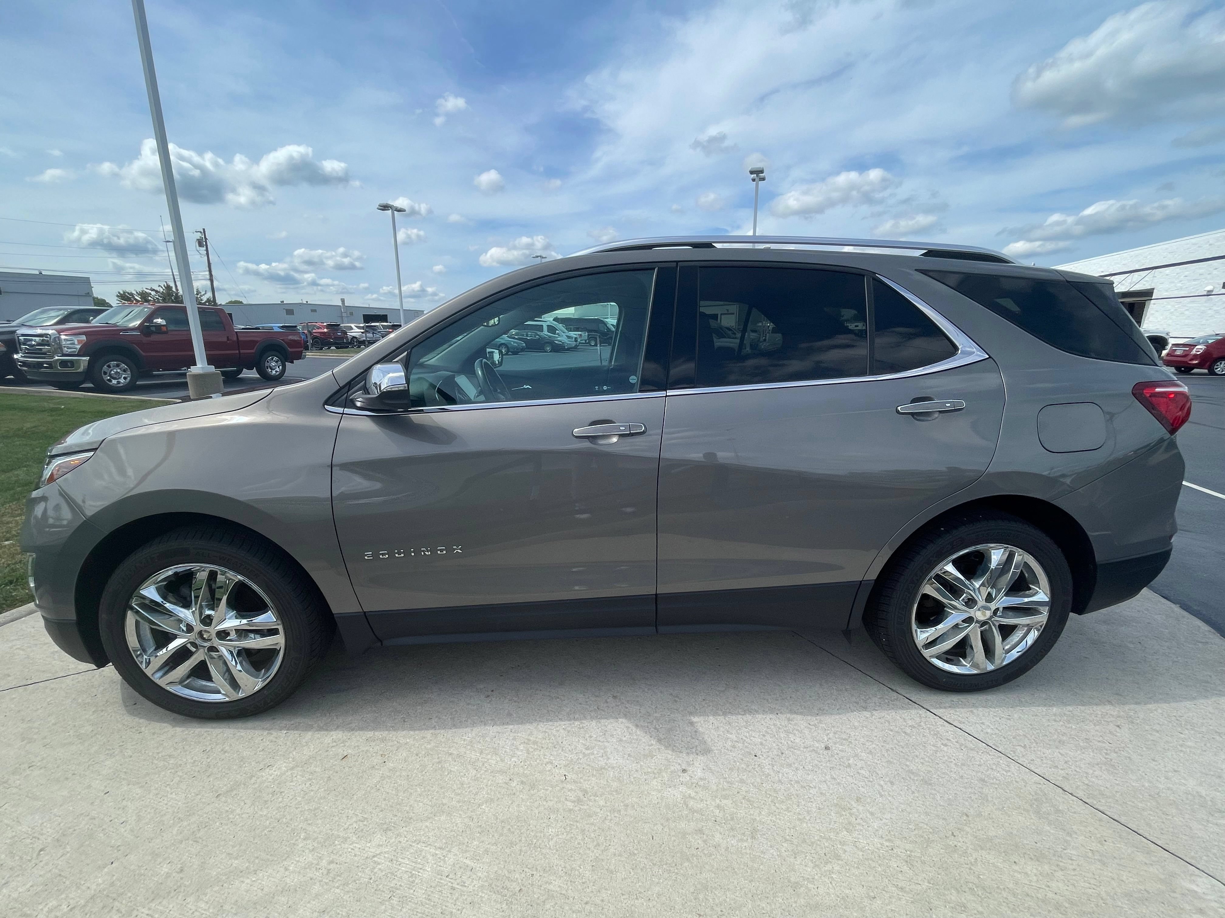 Used 2018 Chevrolet Equinox Premier FWD image 4