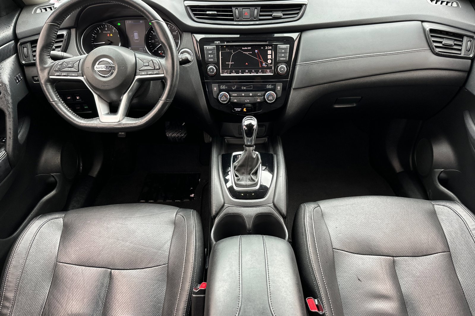 Used 2018 Nissan Rogue SL w/ Premium Package image 14