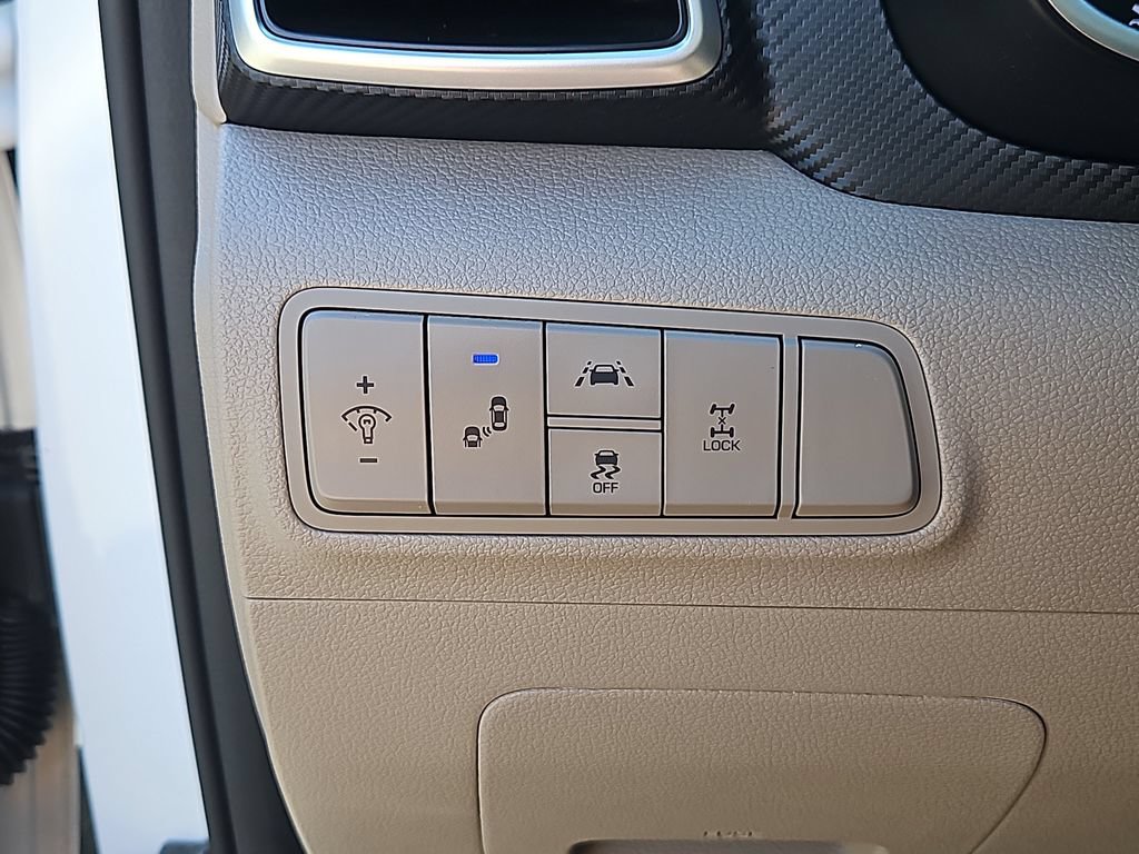 Used 2019 Hyundai Tucson Value AWD/4WD image 16