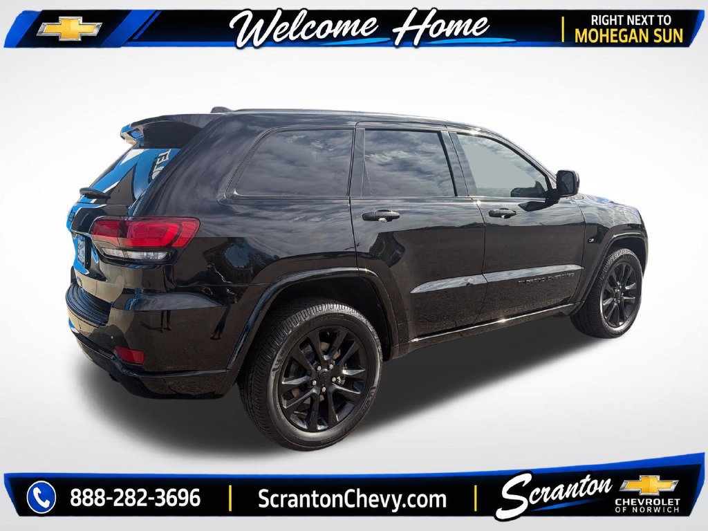 Used 2022 Jeep Grand Cherokee Laredo X AWD/4WD image 5