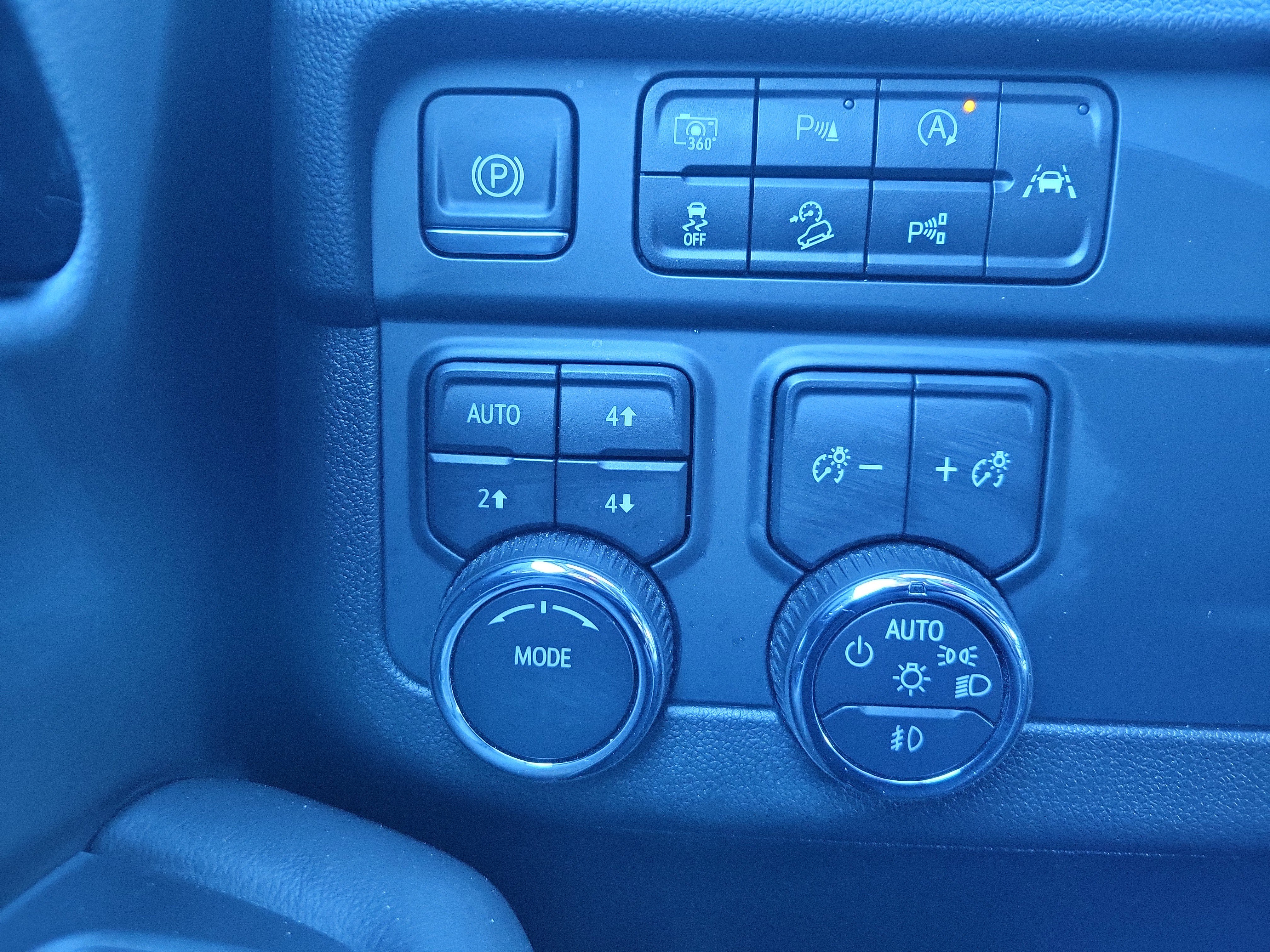 Certified 2025 Chevrolet Tahoe Z71 image 30