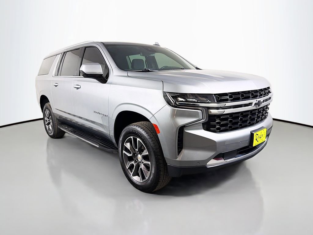 Used 2023 Chevrolet Suburban LS AWD/4WD image 4