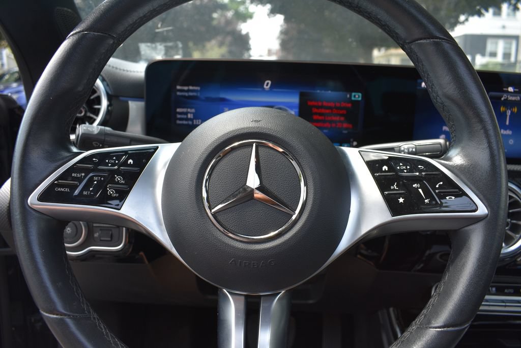 Used 2025 Mercedes-Benz CLA 250 image 13