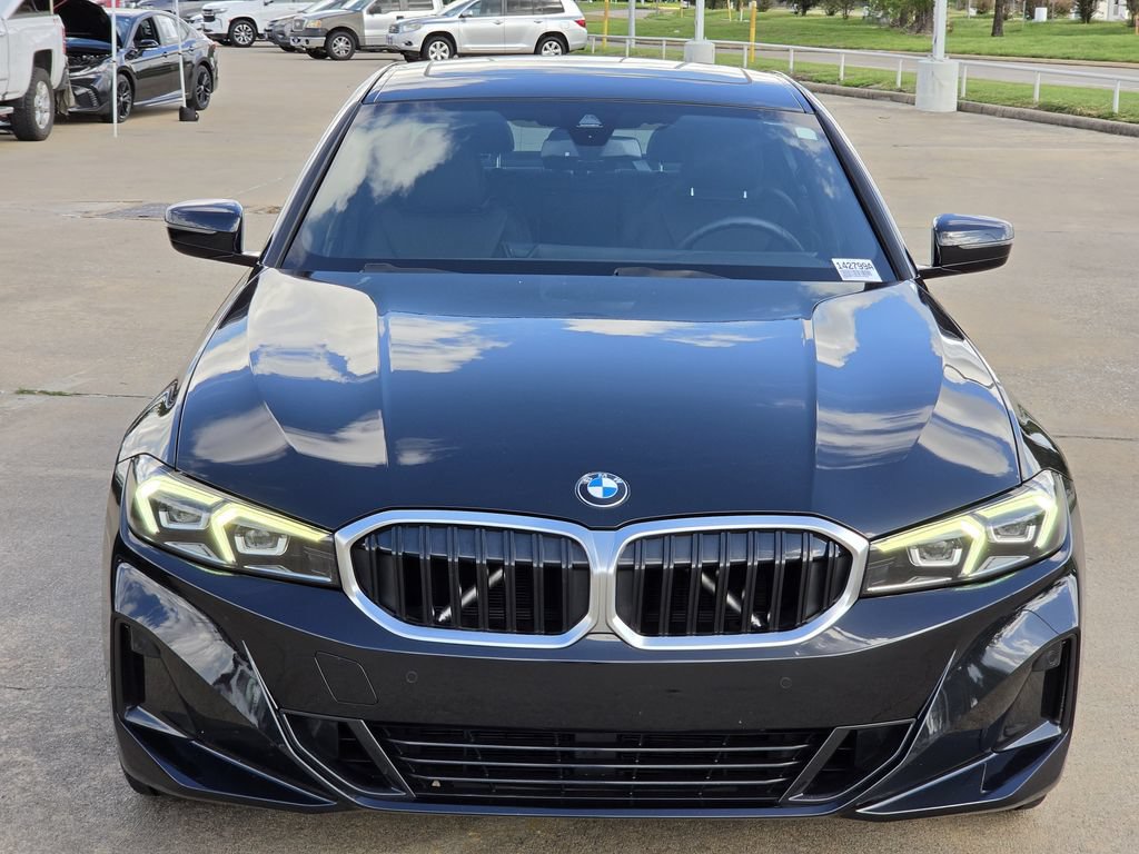 Used 2024 BMW 330i Sedan w/ Convenience Package RWD image 3