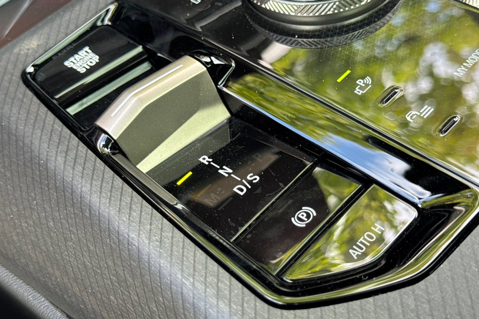 Used 2025 BMW X3 xDrive30i w/ Convenience Package image 17