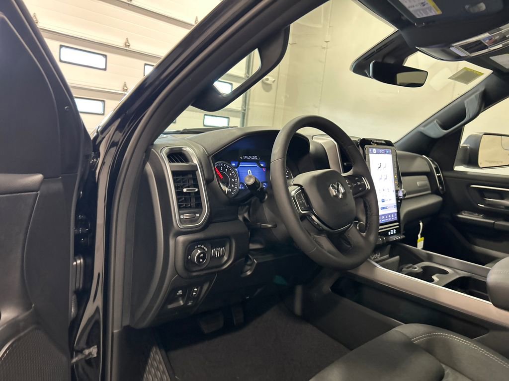 New 2026 RAM 1500 Big Horn AWD/4WD image 16