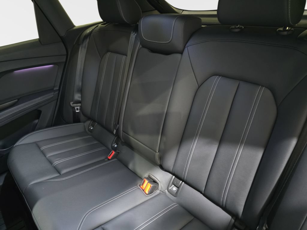 Used 2024 Audi Q4 e-tron Premium Plus AWD/4WD image 17