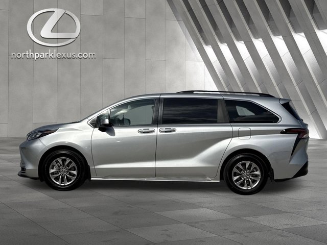 Used 2024 Toyota Sienna XLE w/ XLE Plus Package FWD video 1