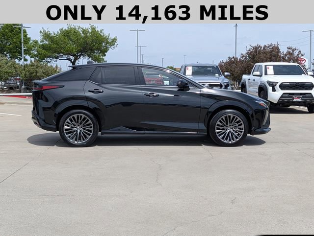 Used 2024 Lexus RZ 300e Premium image 4