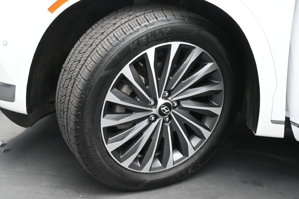 Used 2025 Hyundai Palisade Calligraphy FWD image 24
