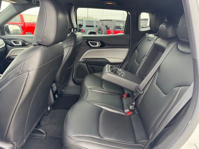 Certified 2025 Jeep Compass Limited image 26