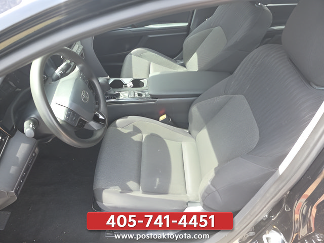 Used 2025 Toyota Camry LE FWD image 12