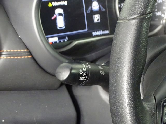 Used 2019 Nissan Kicks SR image 18