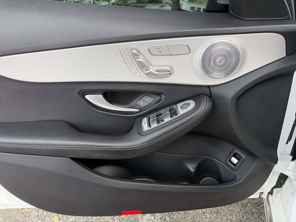 Used 2021 Mercedes-Benz C 300 Sedan w/ Premium Package image 18