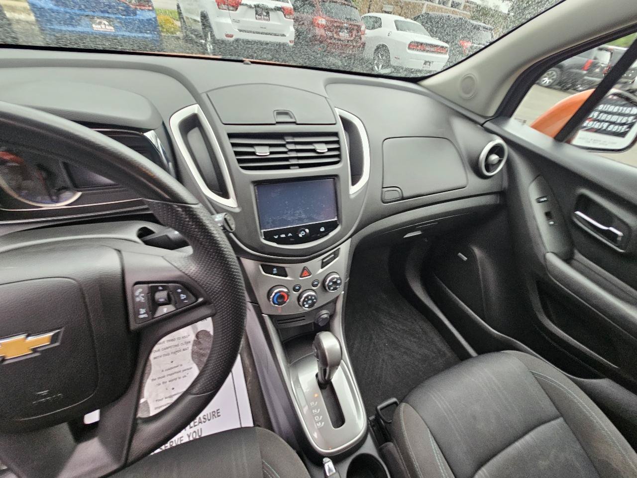 Used 2015 Chevrolet Trax LT w/ LT Sun and Sound Package FWD image 25