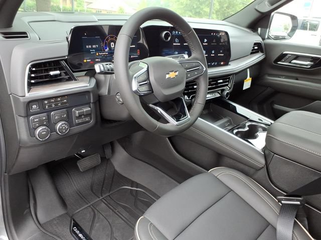 New 2026 Chevrolet Suburban Premier w/ Sun And Tow Package AWD/4WD image 6