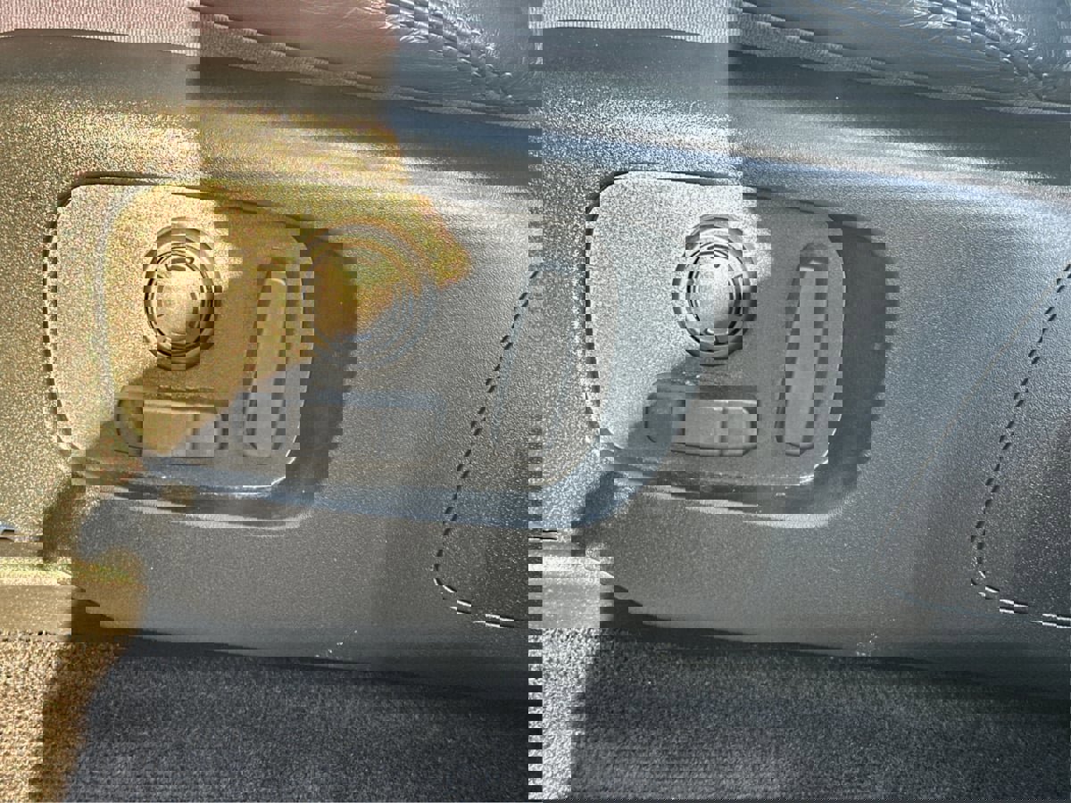 Used 2020 Land Rover Range Rover Sport HSE Dynamic image 40