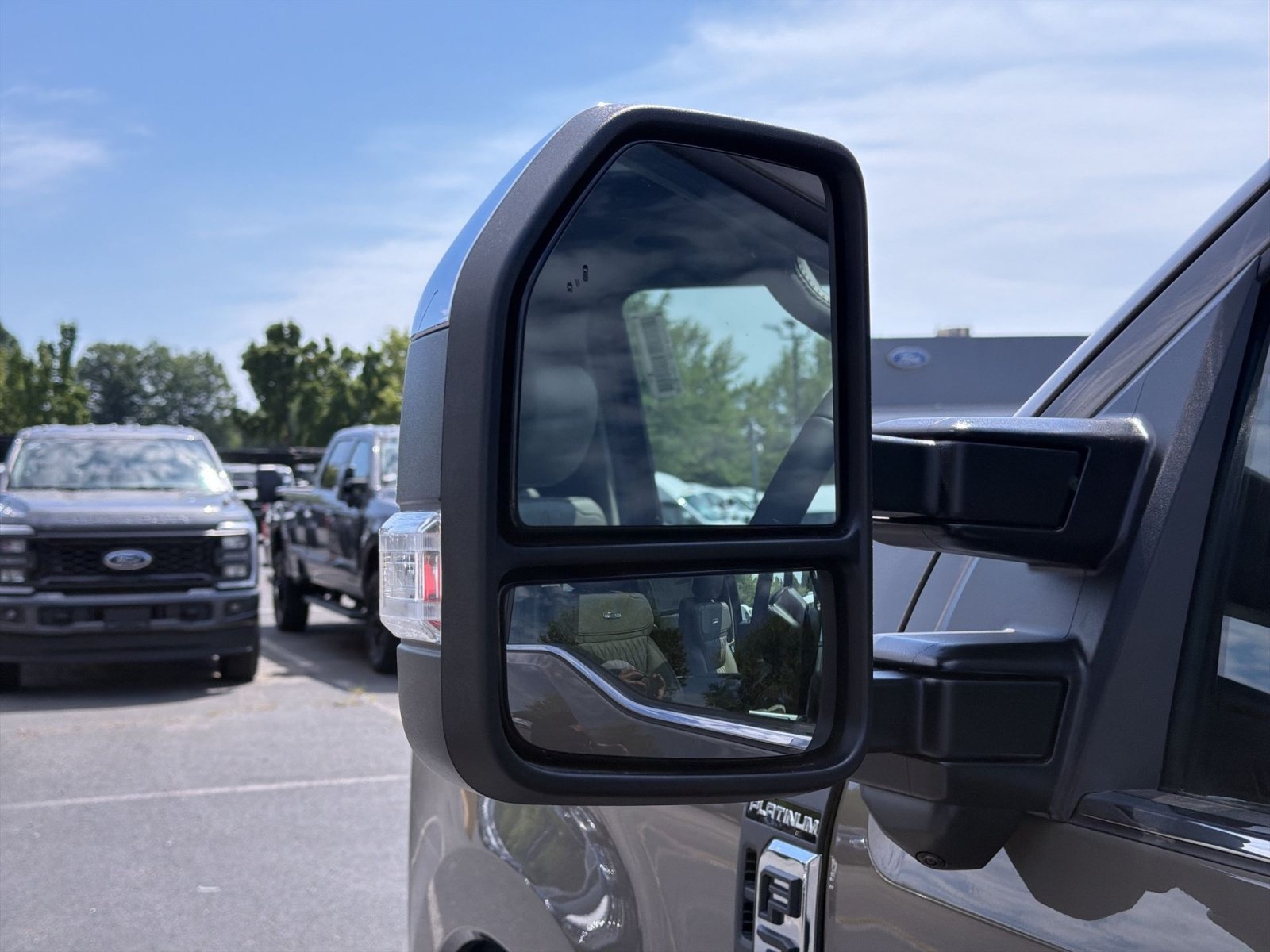 New 2026 Ford F350 Platinum w/ Platinum Plus Package AWD/4WD image 15