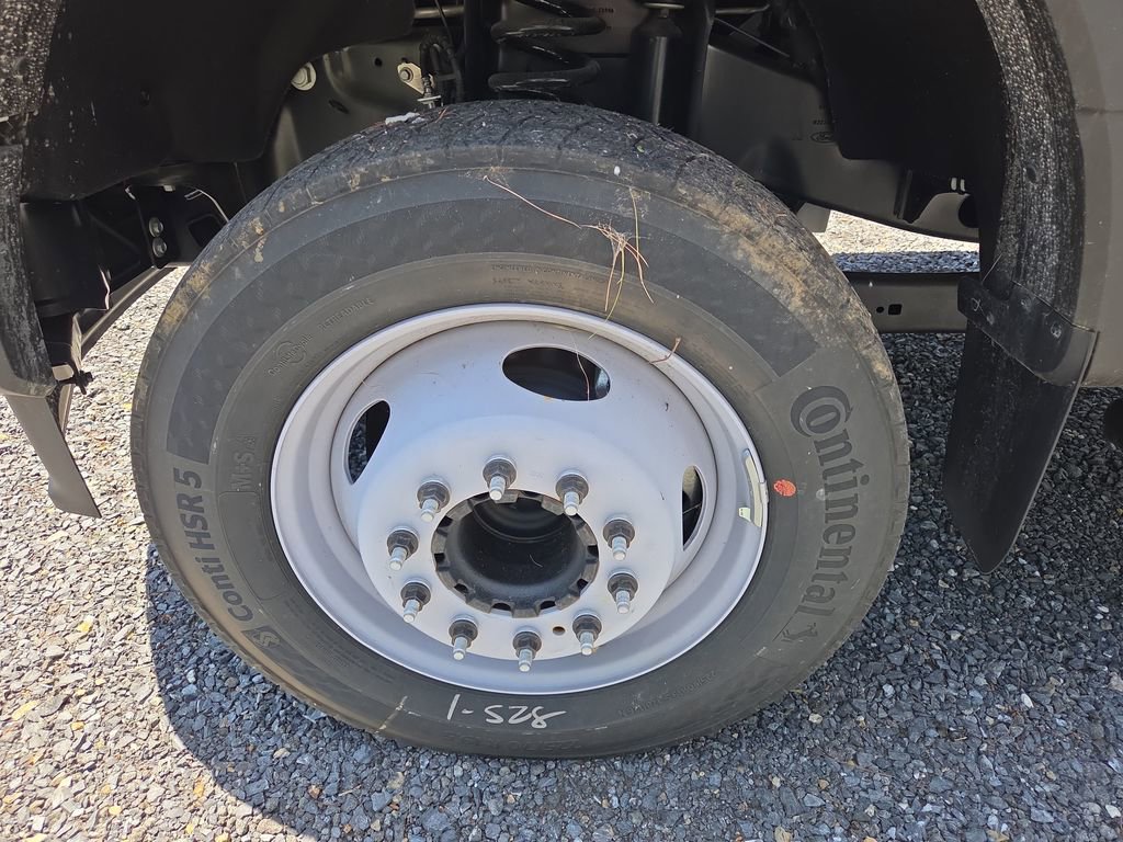 New 2024 Ford F450 XL image 36