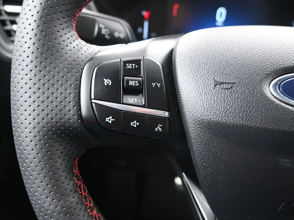 Used 2024 Ford Escape ST-Line Select w/ Class II Trailer Tow Package image 26