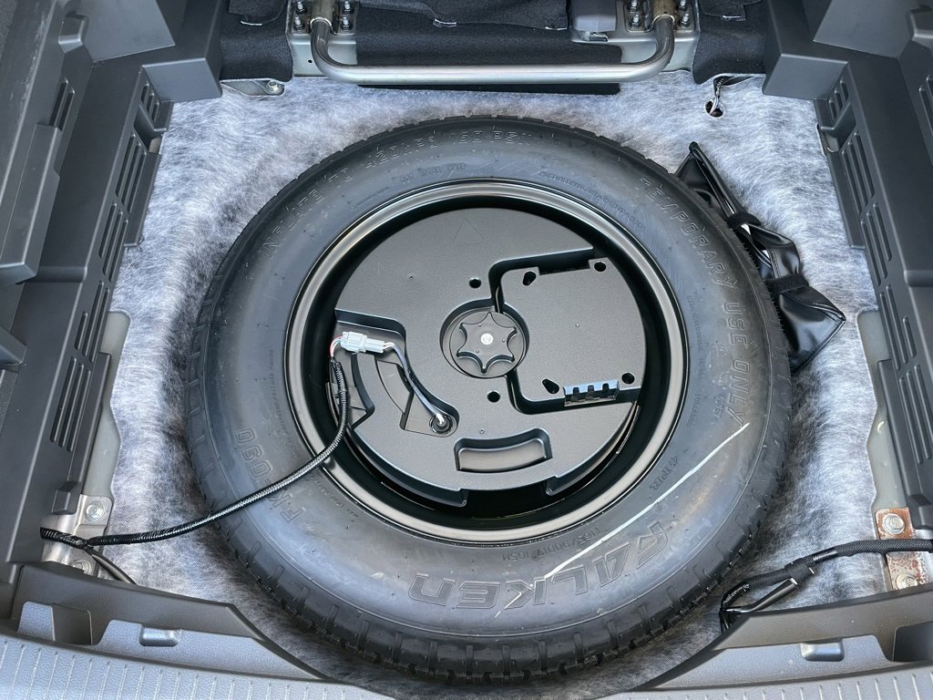 Used 2023 Nissan Rogue SV image 35