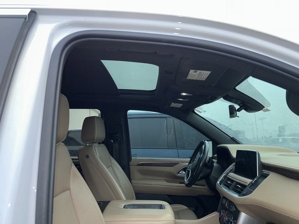 Used 2021 Chevrolet Tahoe Premier w/ Premium Package image 6