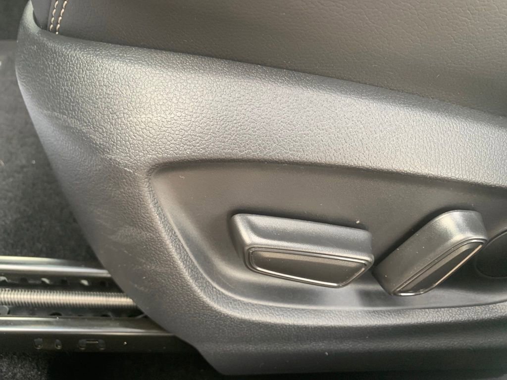 Used 2023 Toyota Corolla XLE image 12