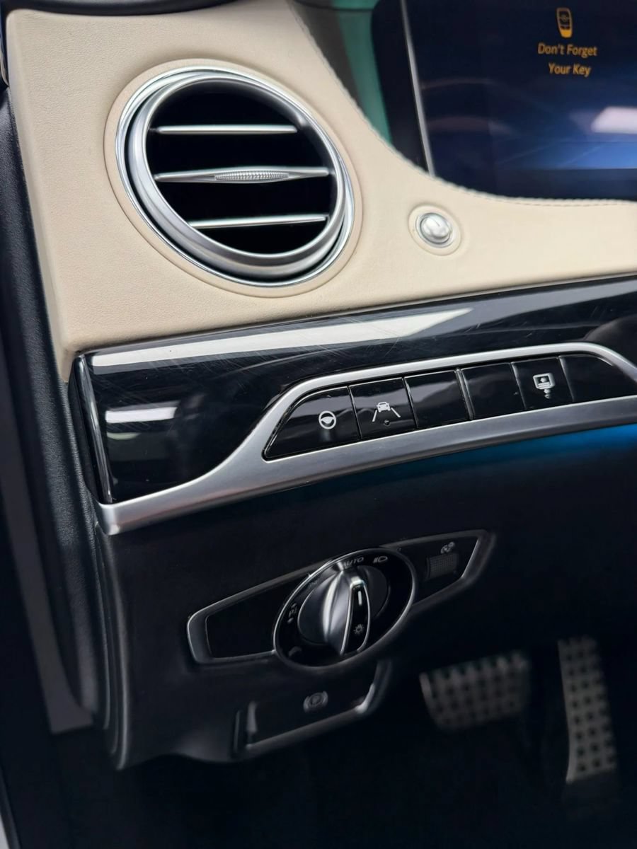 Used 2019 Mercedes-Benz S 560 Sedan image 40