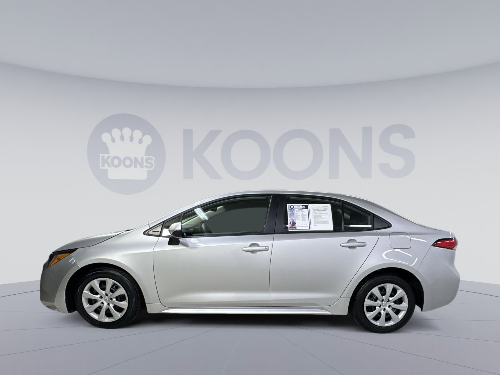 Used 2023 Toyota Corolla LE image 8