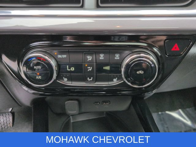 Certified 2025 Chevrolet Trax ACTIV w/ Sunroof Package FWD image 17