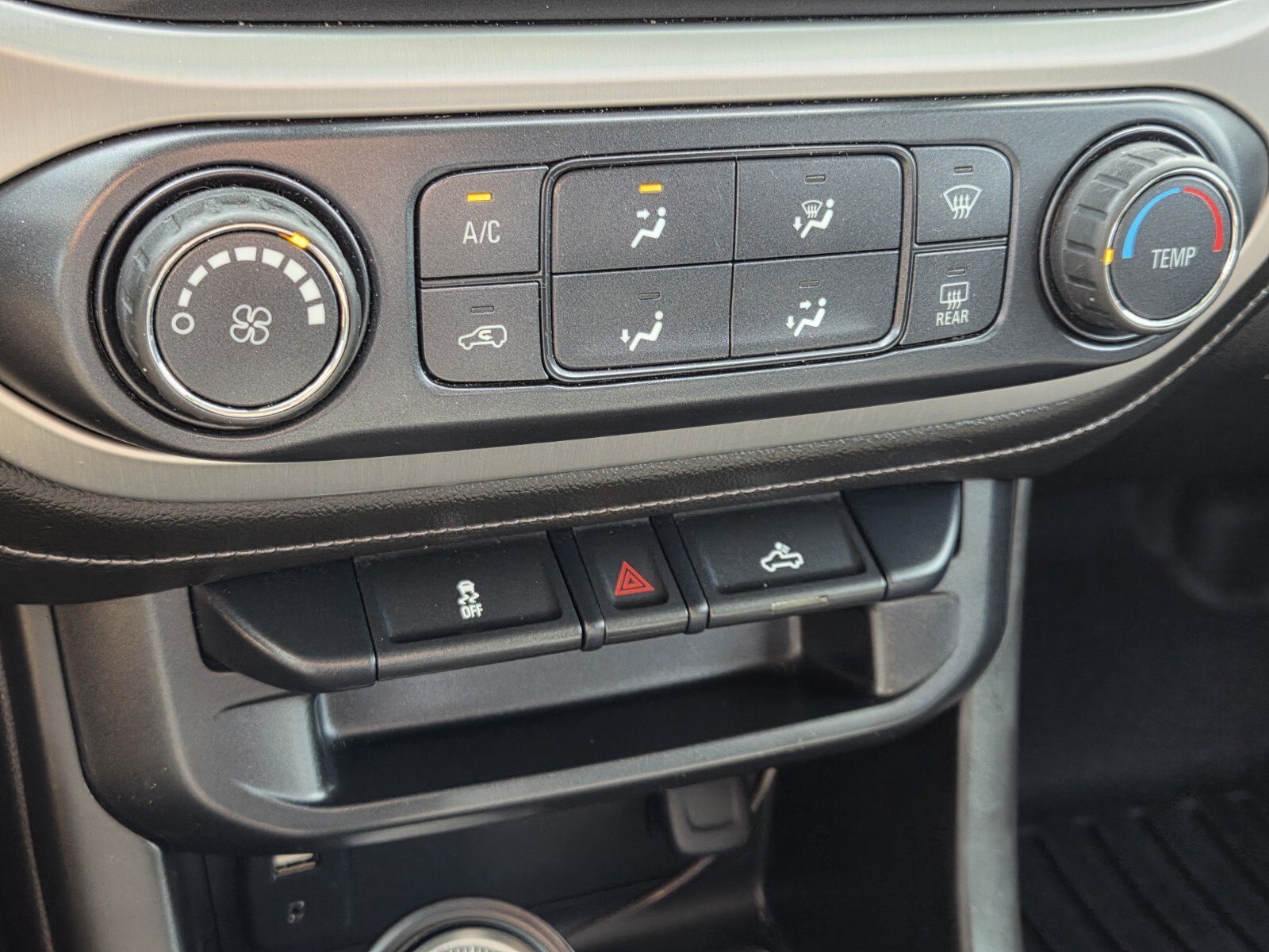 Used 2016 GMC Canyon SLE RWD image 14