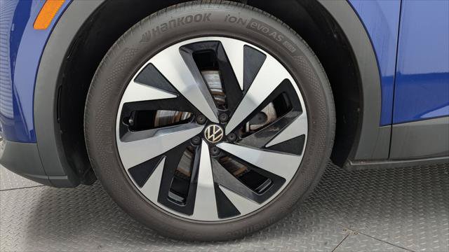 Used 2022 Volkswagen ID.4 Pro S w/ Gradient Package RWD image 30