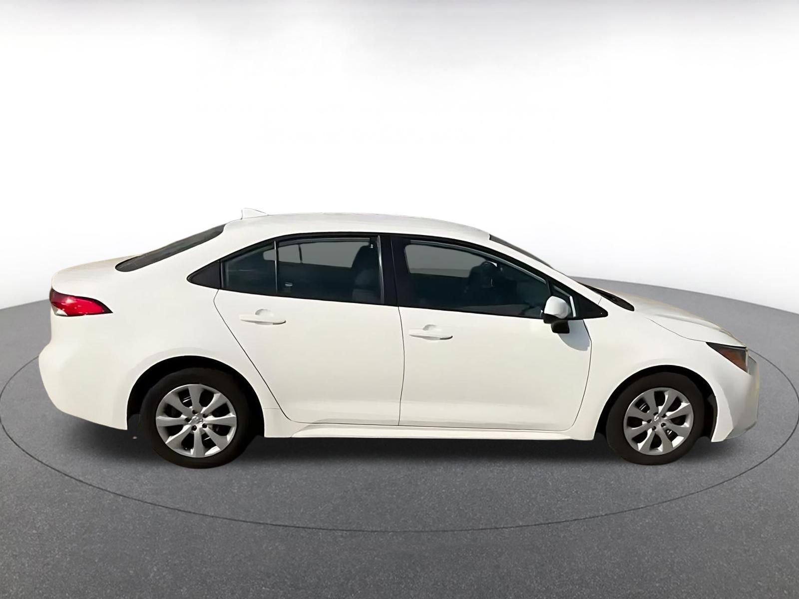 Used 2023 Toyota Corolla LE FWD image 15